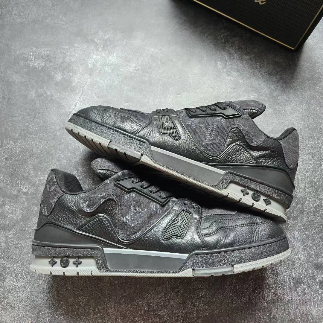 99新 LouisVuitton/路易威登 10码 TRAINER NIGO联名 拼接牛仔鞋