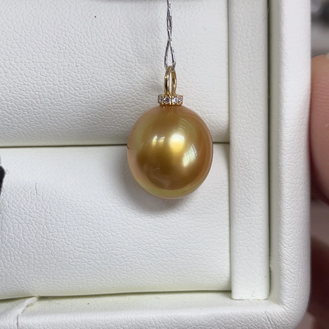 18K金镶嵌颈饰海水珍珠12.2mm