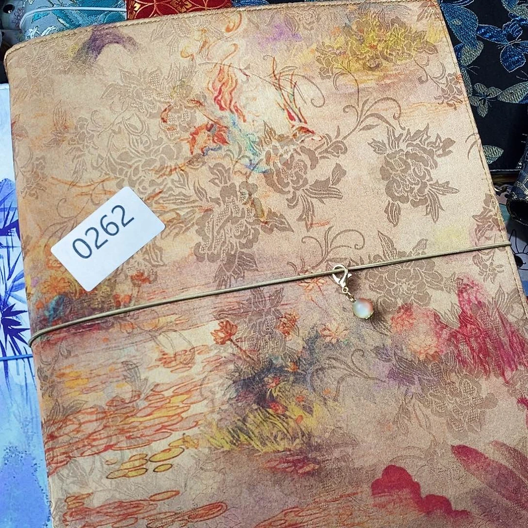 织绣A4活页带卡册0262