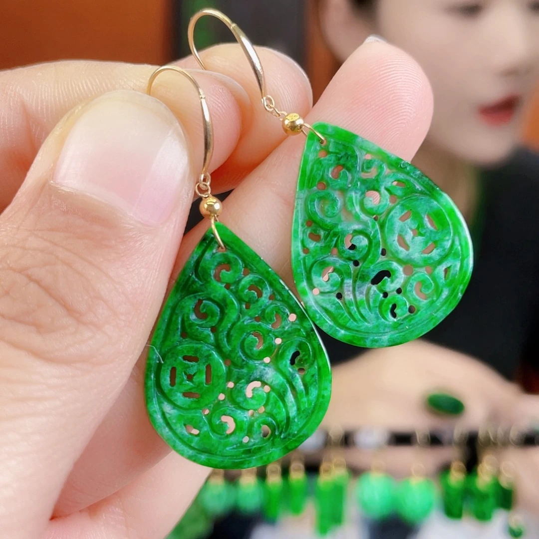 翡翠18K金镶嵌耳饰