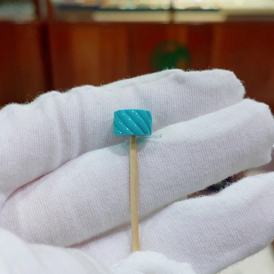 绿松石未镶嵌珠宝奇石卡8.8