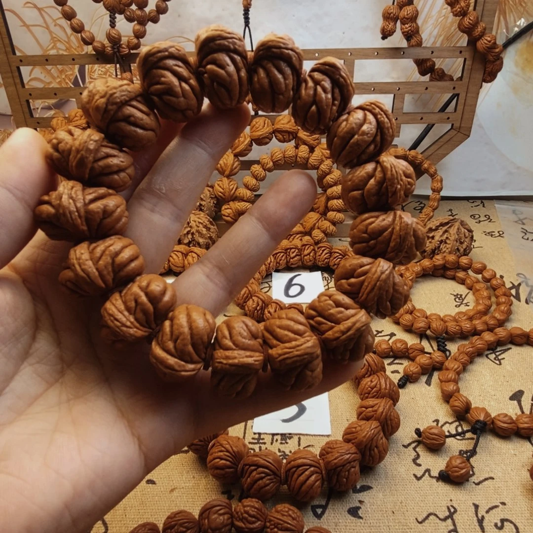 文玩核桃吊坠龙纹桃核