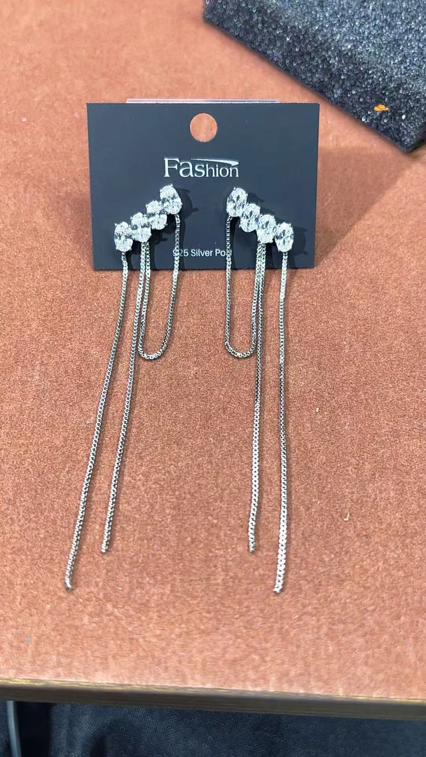 铜合金锆石耳饰 锆石气质流苏耳环设计款0381