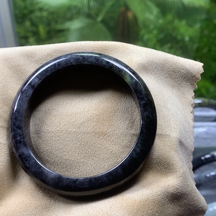 翡翠手镯未镶嵌翡翠55