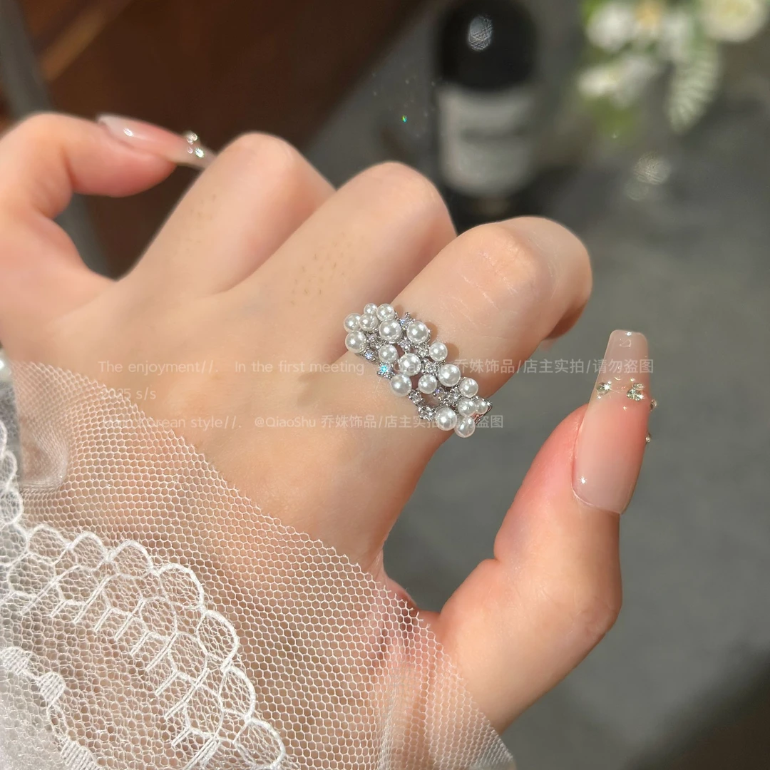 铜合金合成锆石戒指 C416 法式温柔花迹珠珠戒指小众设计复古时尚