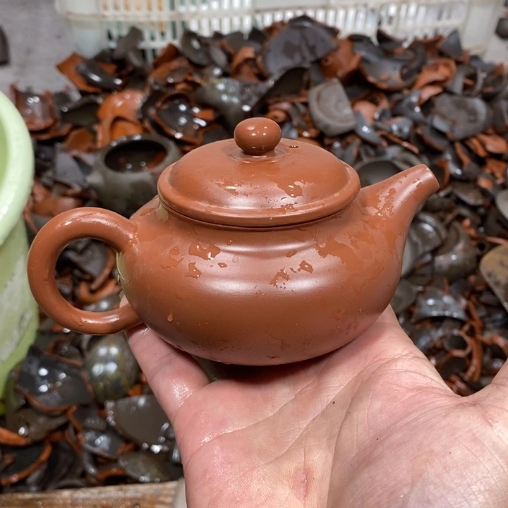 紫砂茶壶我也不知道