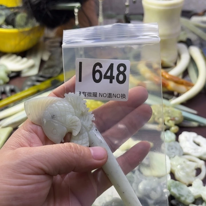 蛇纹石玉发饰合金龍***上