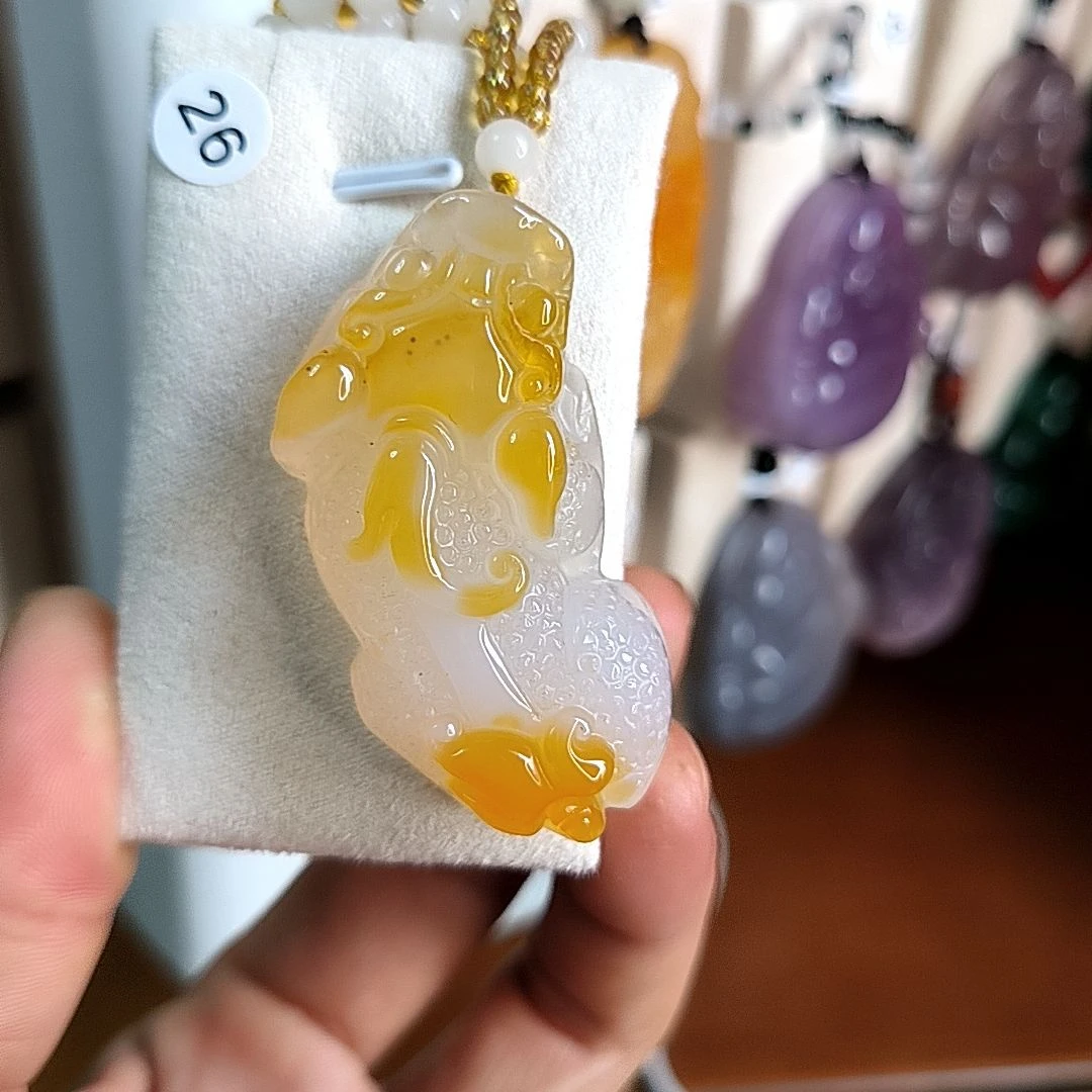 天然玛瑙精品貔貅挂件