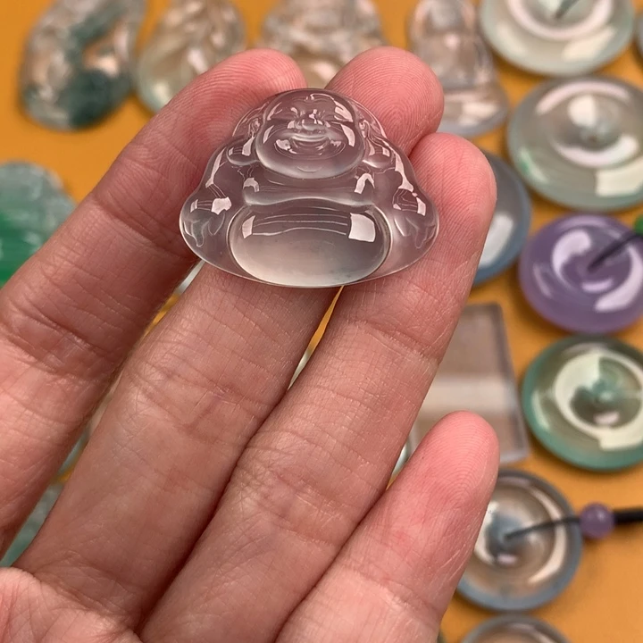 颈饰未镶嵌翡翠….