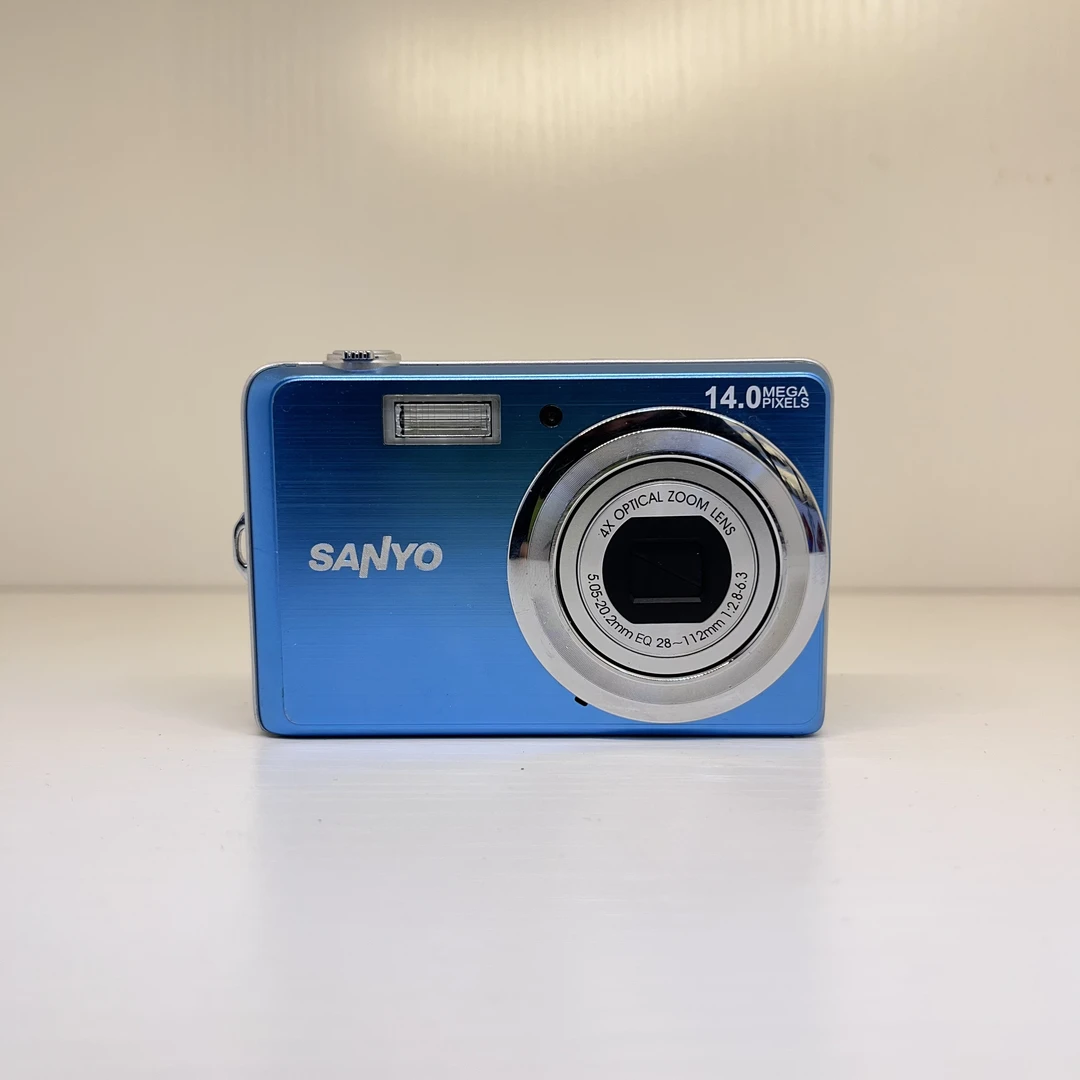 95新  三洋E1500超大触摸屏 1400万像素出片清晰有质感 粉白皮