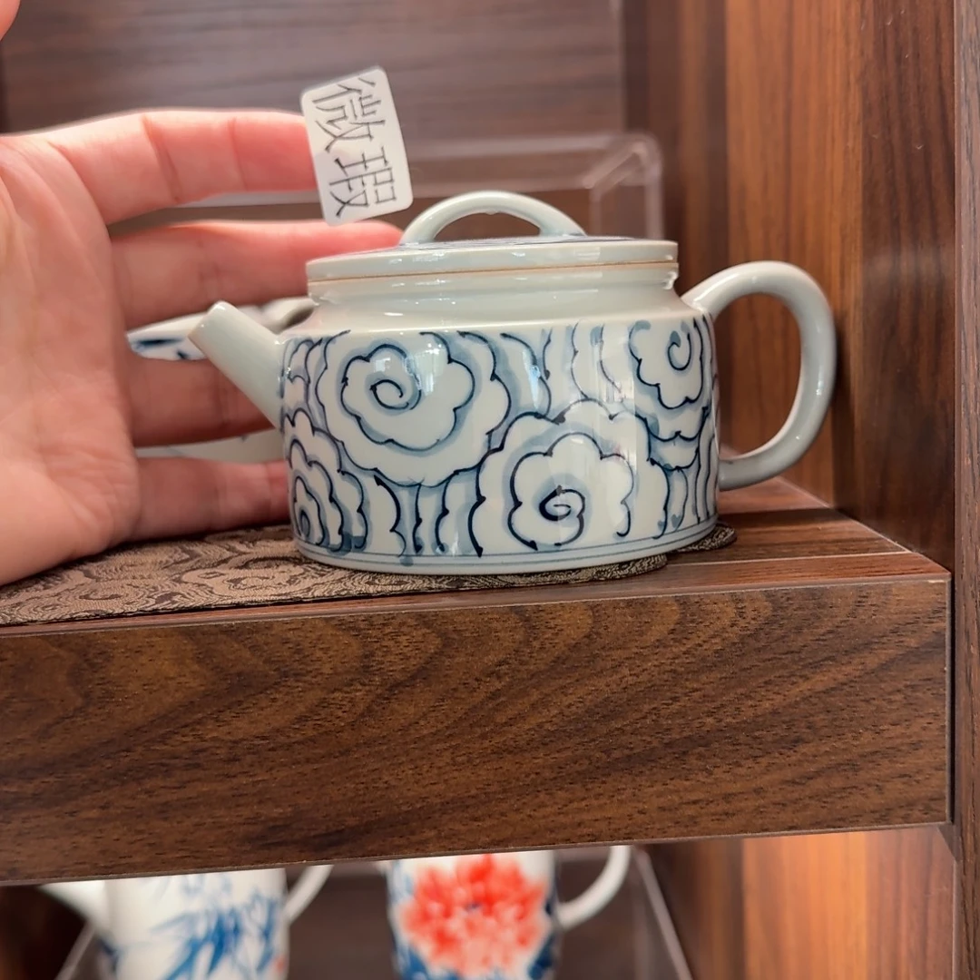 釉下手绘茶具微瑕