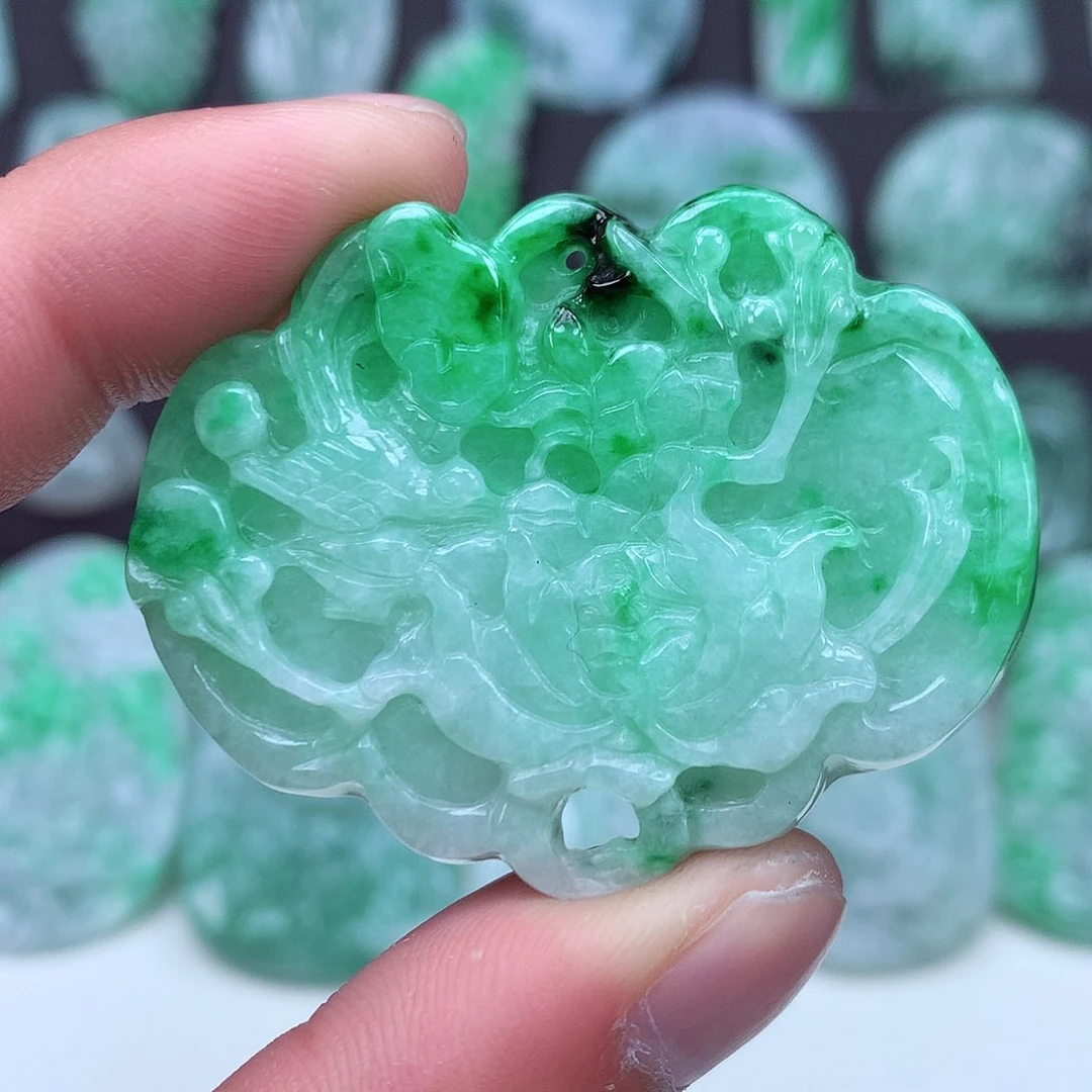 翡翠颈饰未镶嵌翡翠吊坠