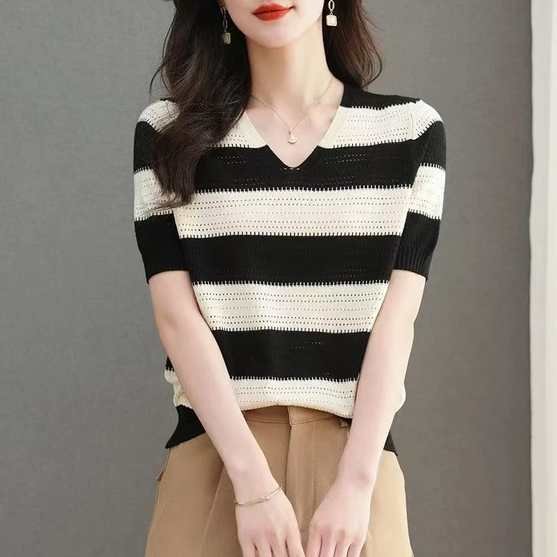 胖mm夏季大码冰丝针织衫短袖t恤女宽松百搭遮肚子巨显瘦v领上衣