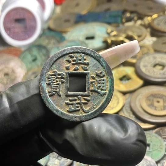 乐***夫铜现代仿制工艺品