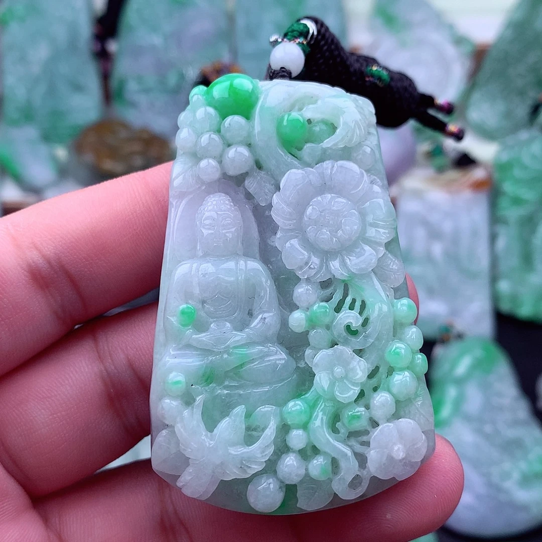 吊坠(不含链)未镶嵌翡翠