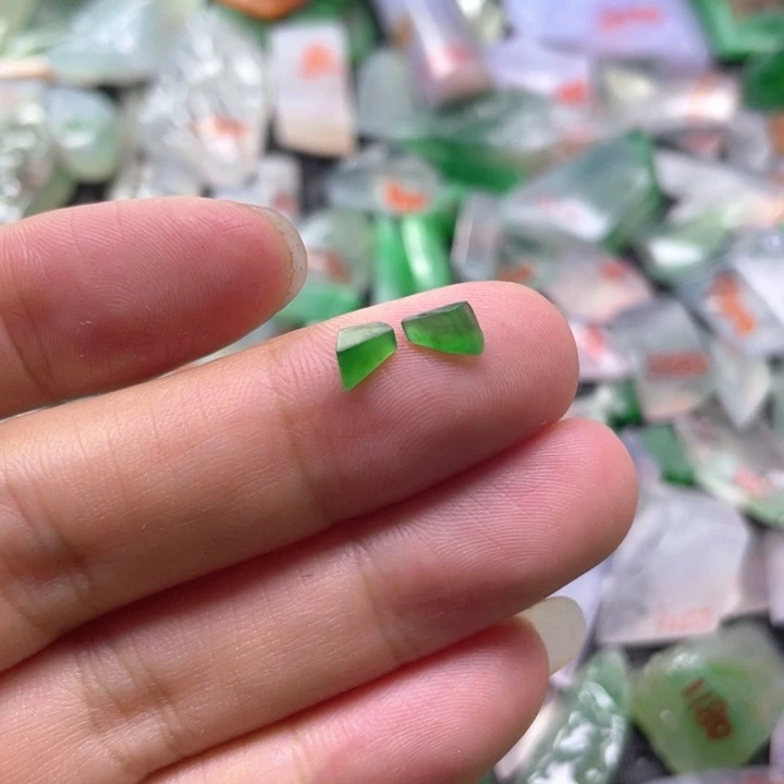 定制翡翠未镶嵌天然缅甸翡翠