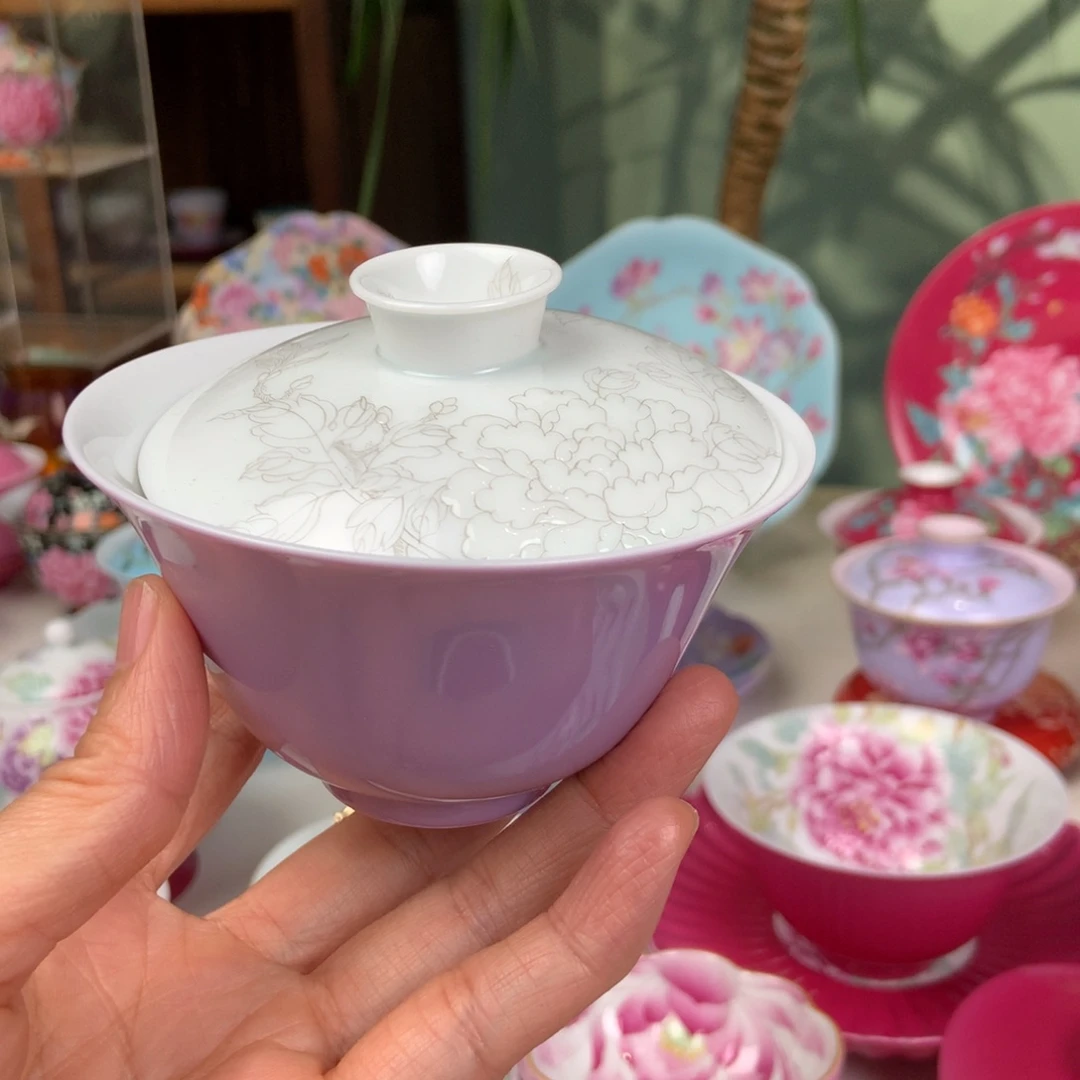 娜***酱陶盖顶全部紫色牡丹花不退货，合缝有点不合