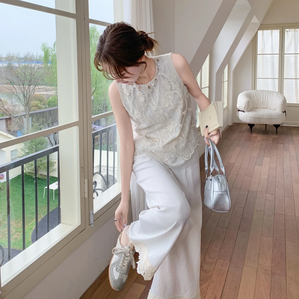 贵气感轻奢蕾丝无袖上衣套装女2025夏季新款气质米白阔腿裤两件套