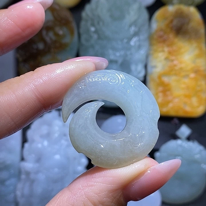 定制翡翠未镶嵌翡翠