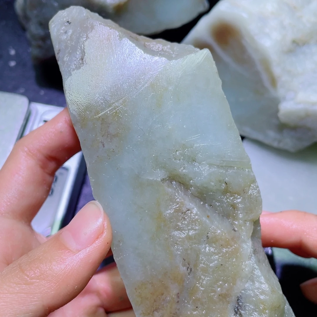 和田玉未镶嵌珠宝半成品