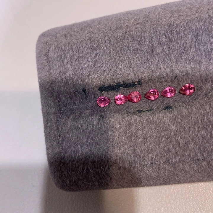 碧玺裸石未镶嵌九**之6粒