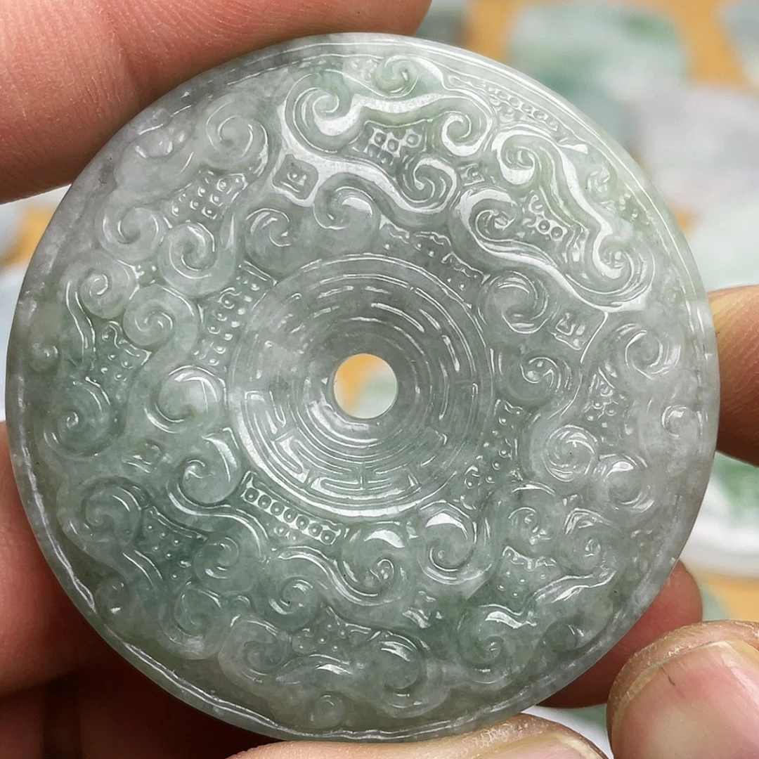 翡翠未镶嵌颈饰花扣