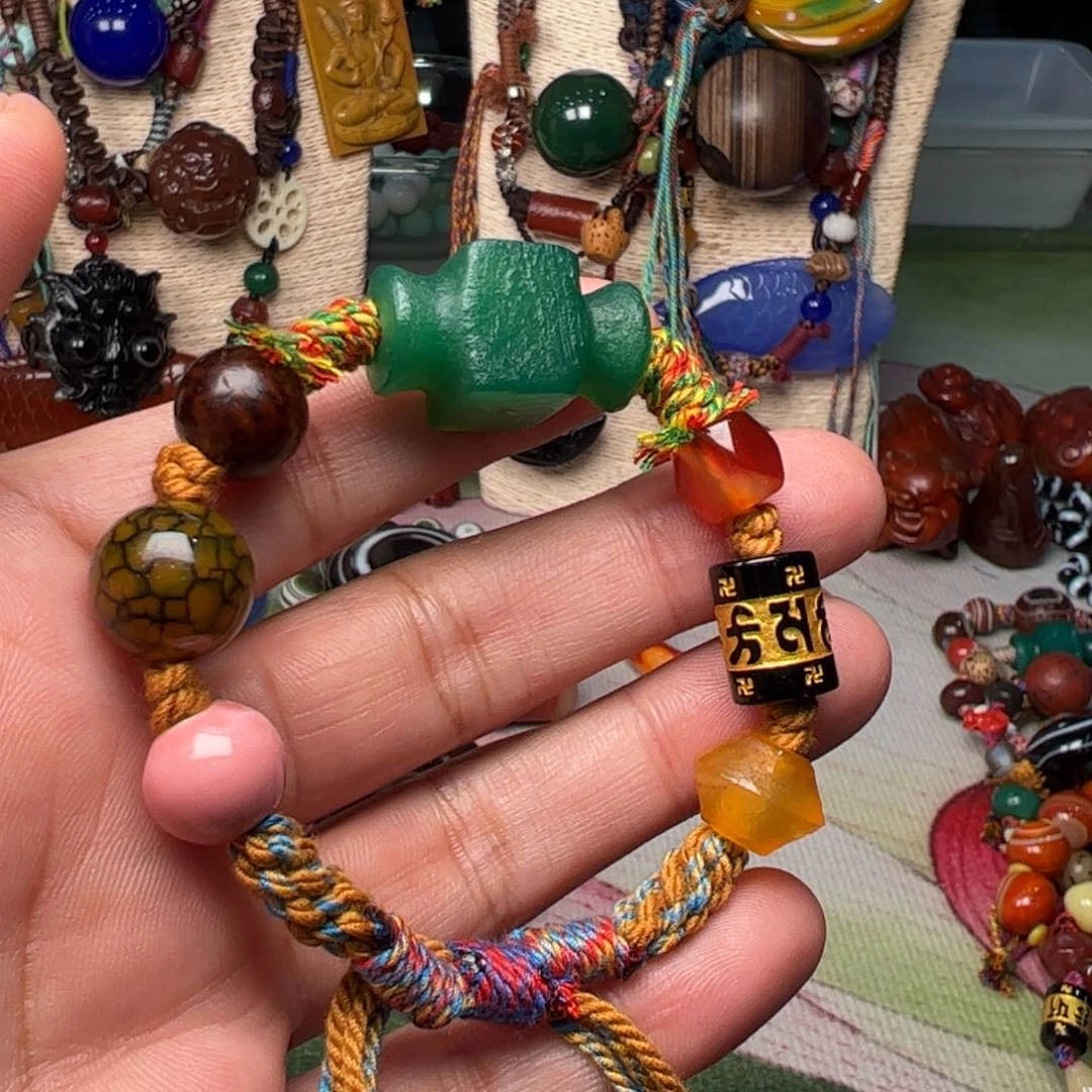 玛瑙/玉髓颈饰未镶嵌