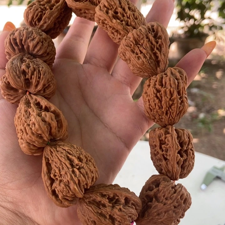 猴头核桃吊坠南疆手串