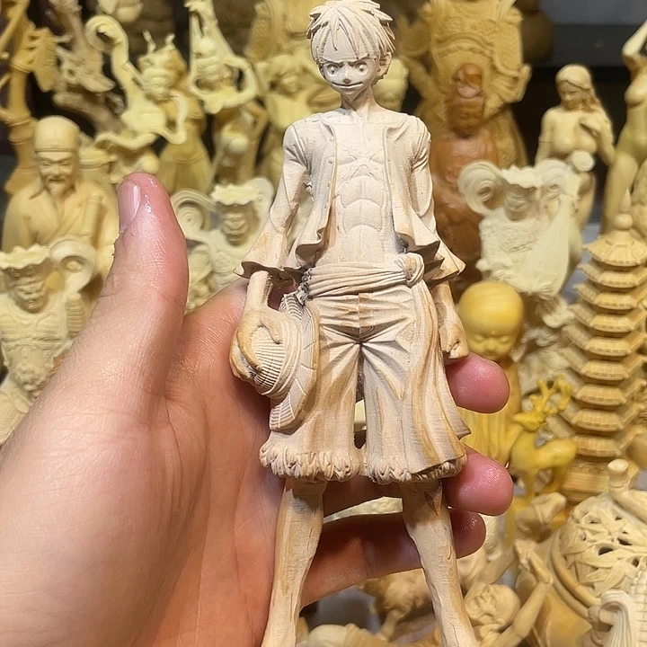 黄杨木瑕疵路飞摆件