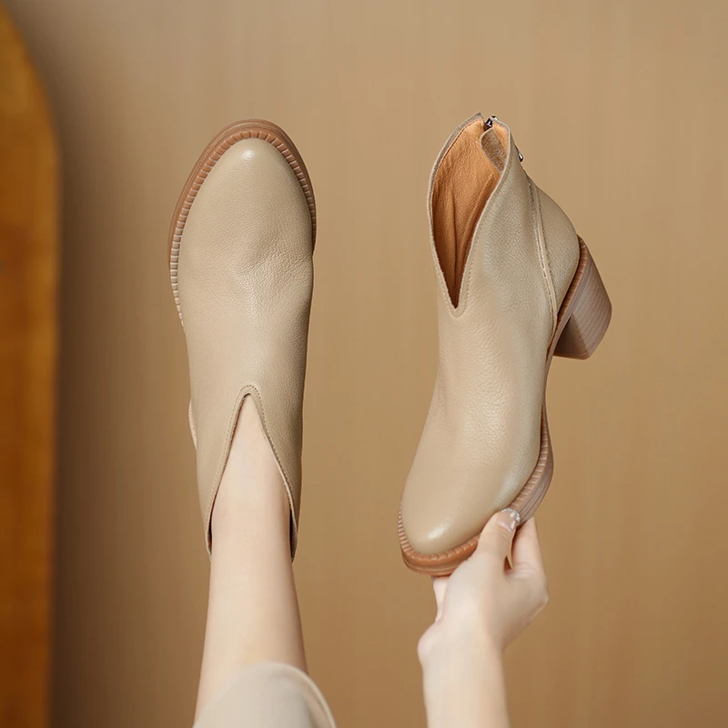 5CM真皮羊皮短靴女秋冬季新款复古英伦风气质尖头显瘦V口切尔西靴