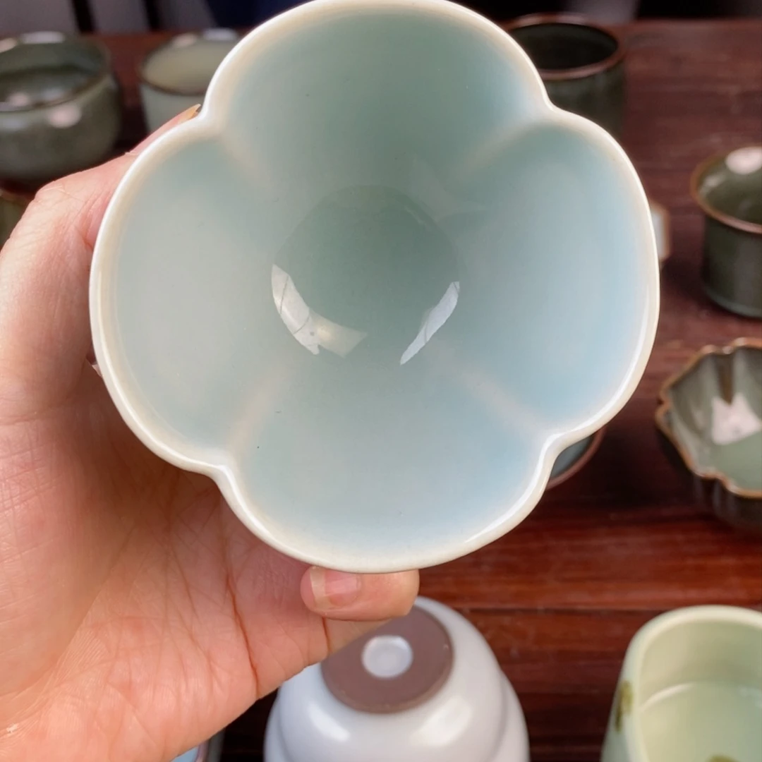 朱砂胎粉青釉 花口杯 微瑕