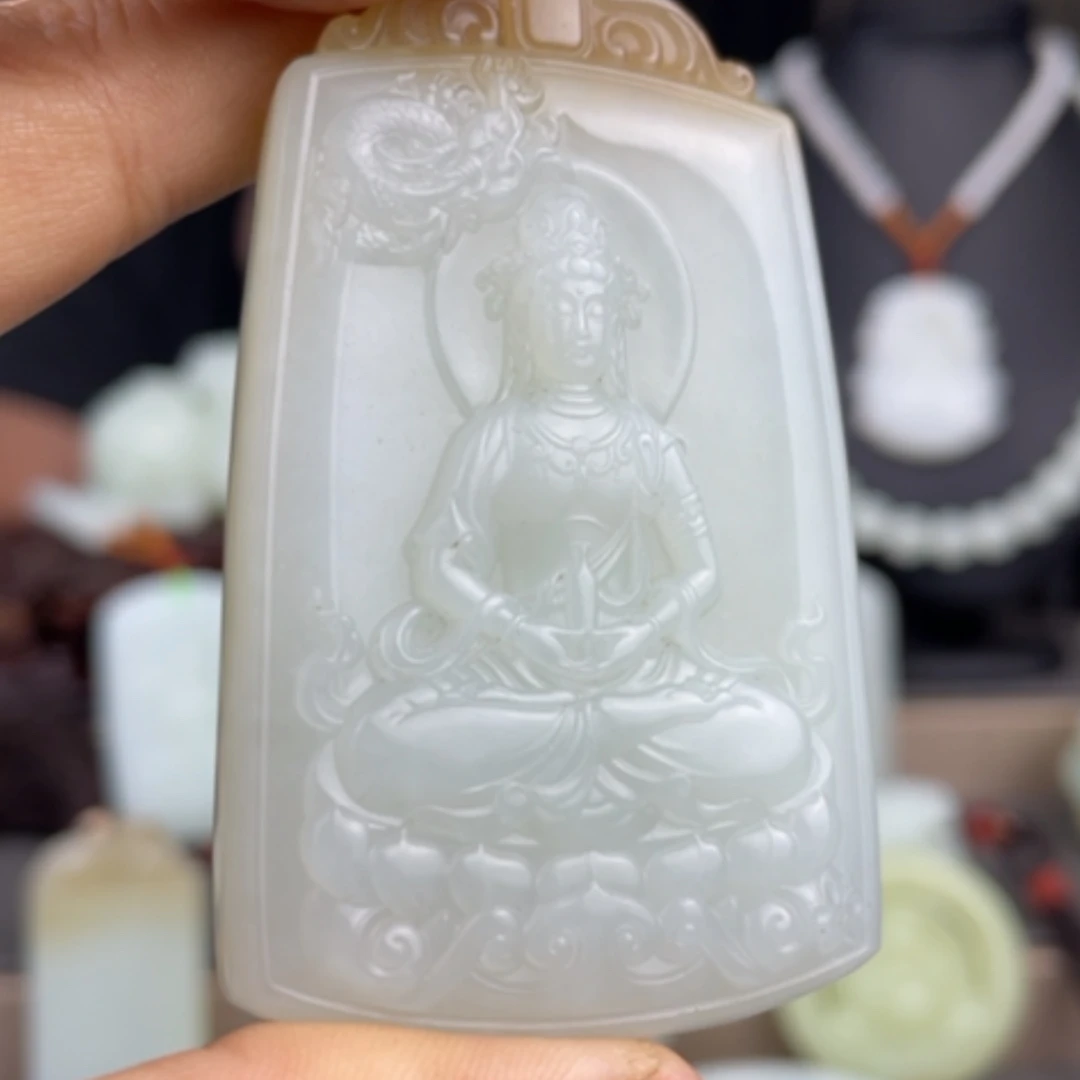 【闪购商品】颈饰未镶嵌和田玉