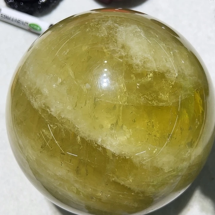 黄晶天然水晶球未镶嵌