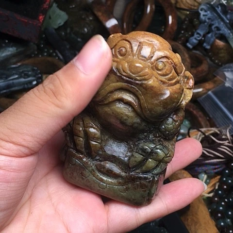 岫岩河磨玉（透闪石质玉）未镶嵌挂件