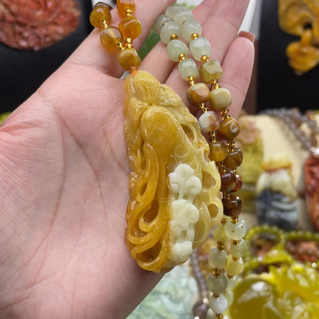 未镶嵌蛇纹石玉颈饰
