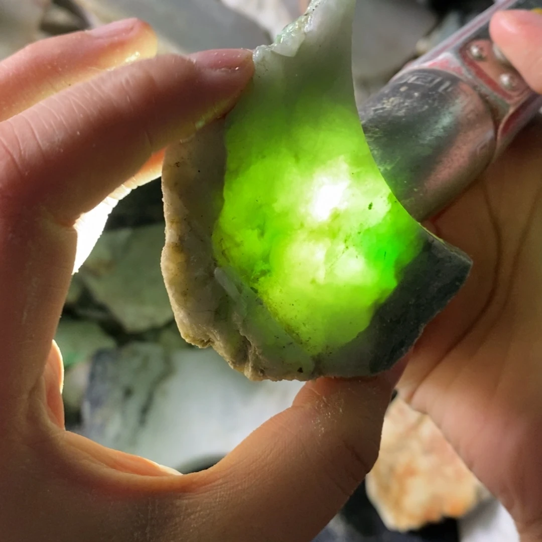 颈饰未镶嵌翡翠天然翡翠