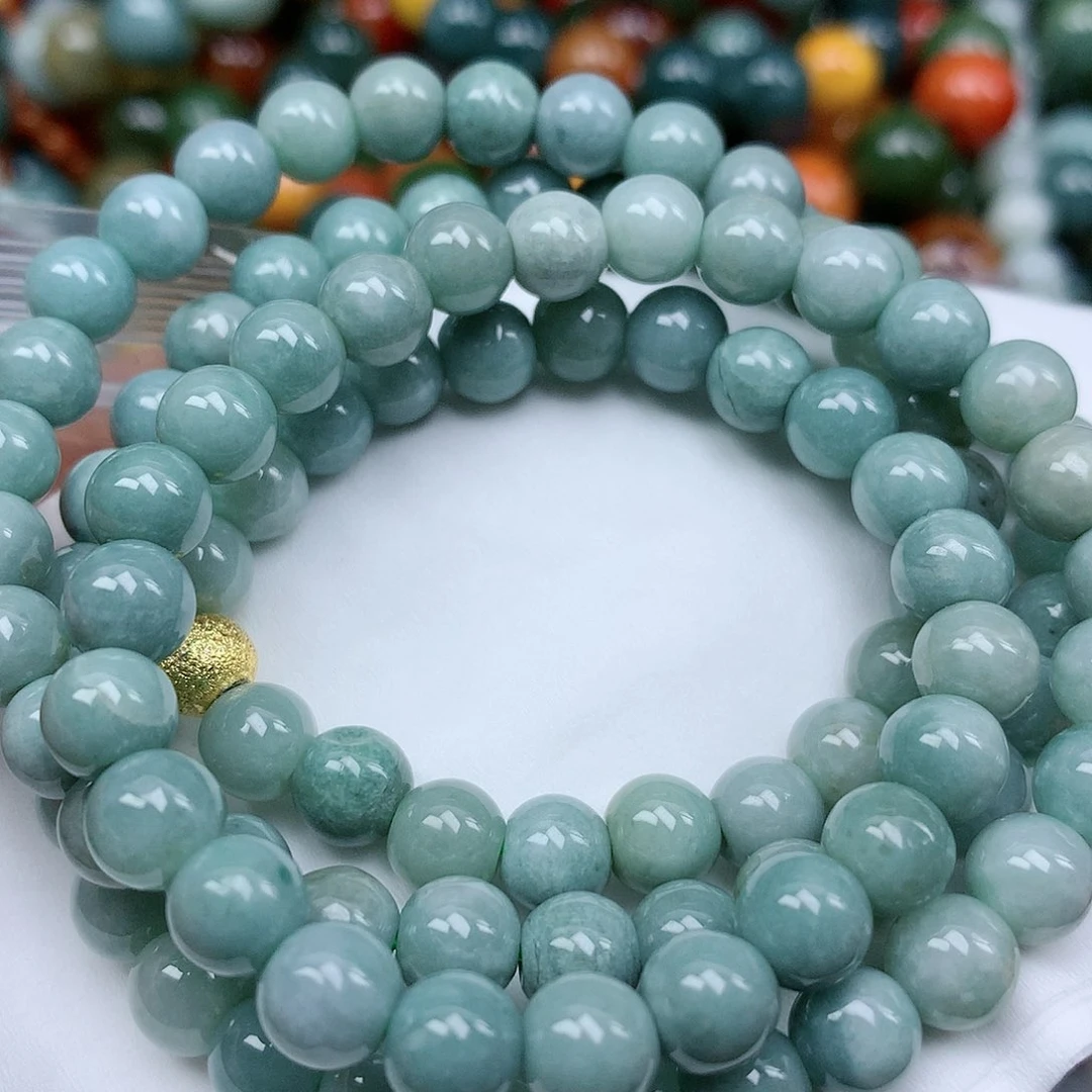 翡翠颈饰未镶嵌手串