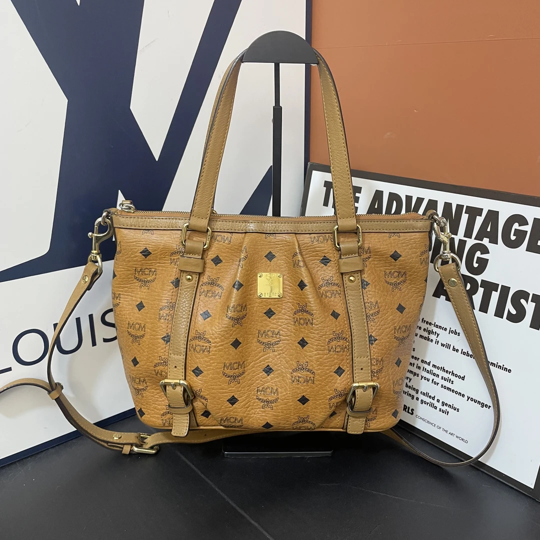 95新 MCM 小怡中古/MCM斜挎派拉蒙
