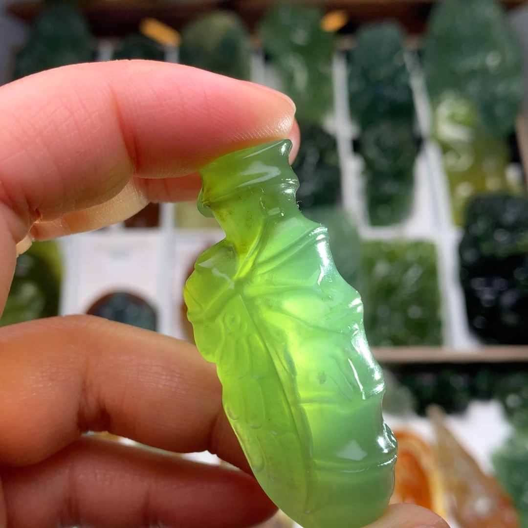 蛇纹石玉未镶嵌挂件金蝉竹节