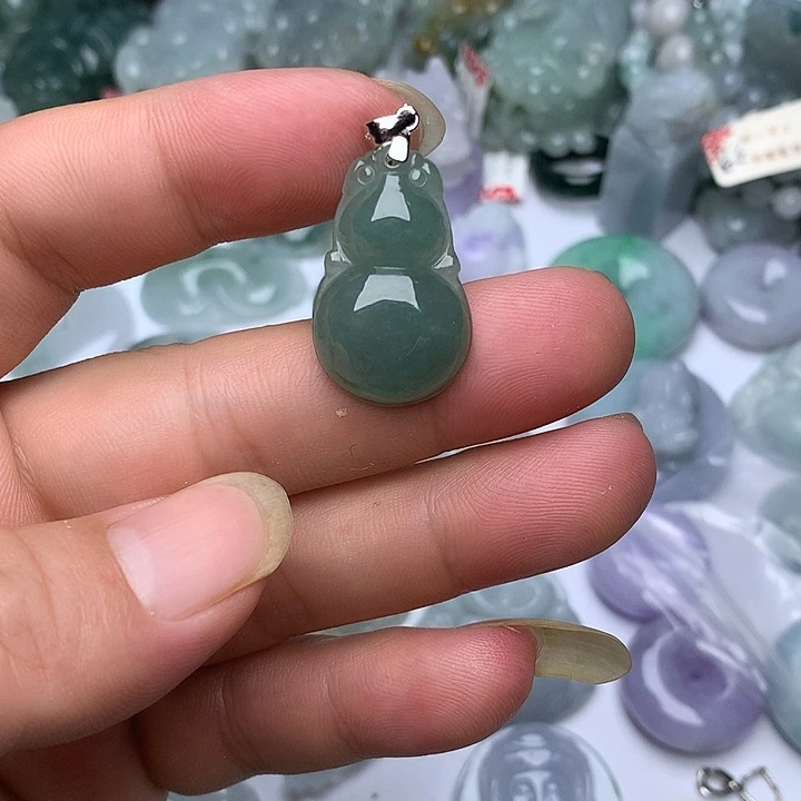 翡翠未镶嵌颈饰天然翡翠