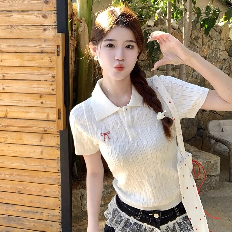 白色polo领针织短袖女t恤2025新款刺绣复古学院风麻花蝴蝶结上衣