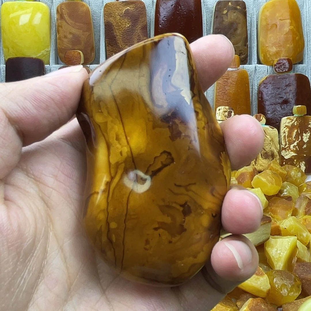 未镶嵌定制琥珀沁色