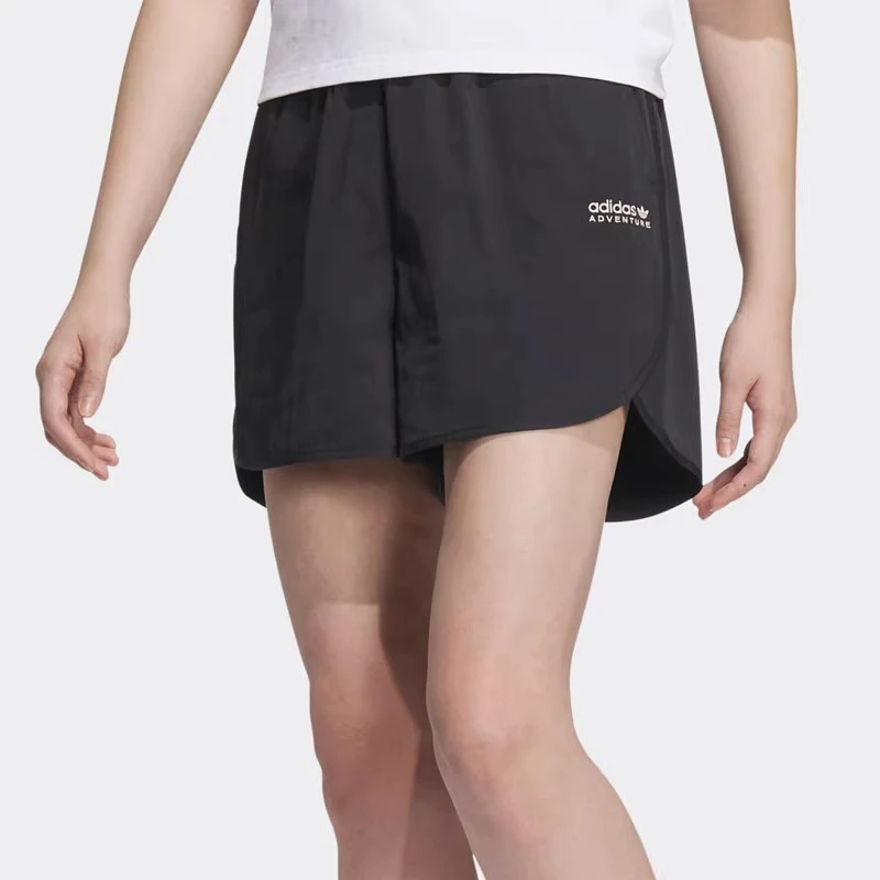 正品Adidas阿迪达斯三叶草女款运动休闲舒适透气梭织短裤 IK8604