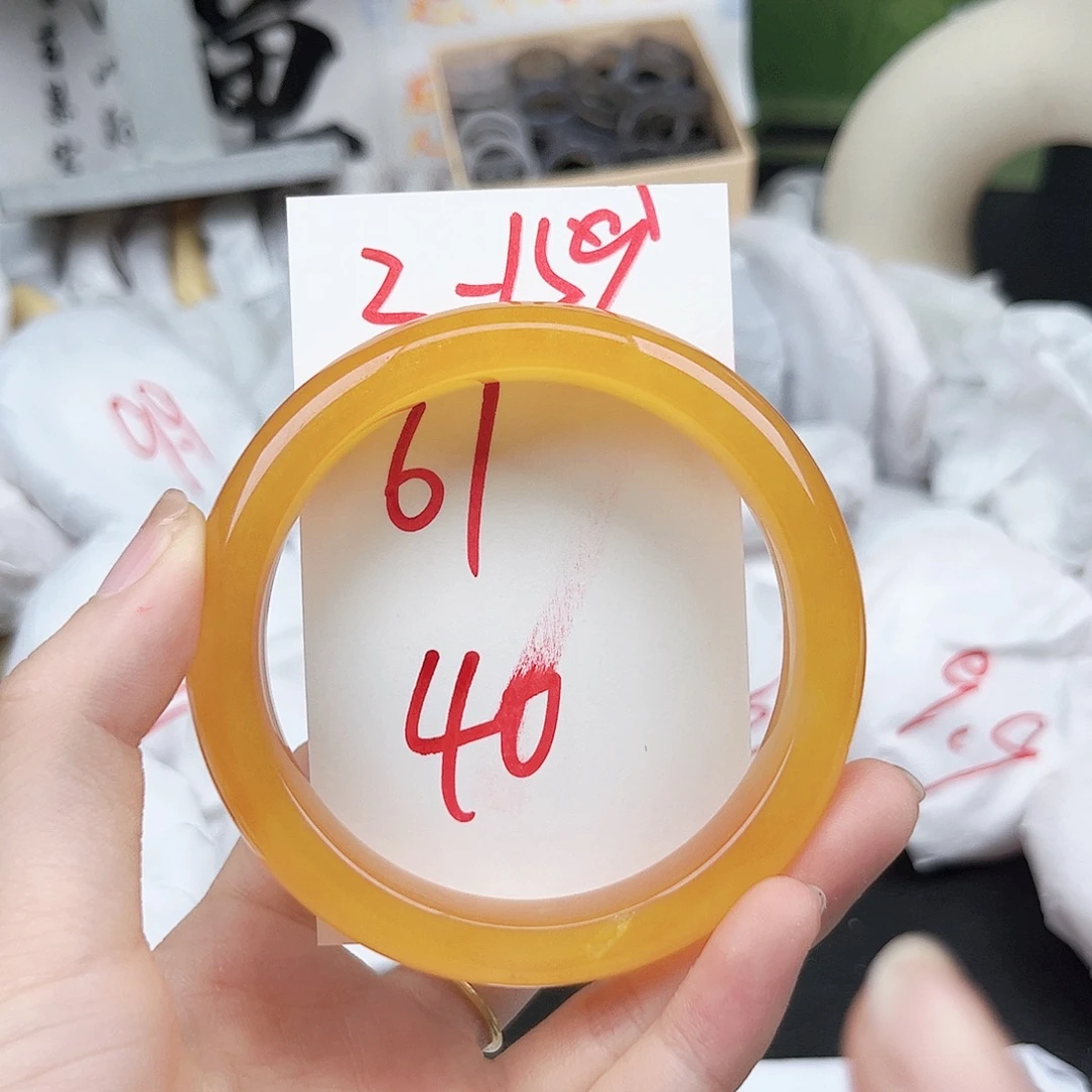 石英质玉未镶嵌手镯3.159