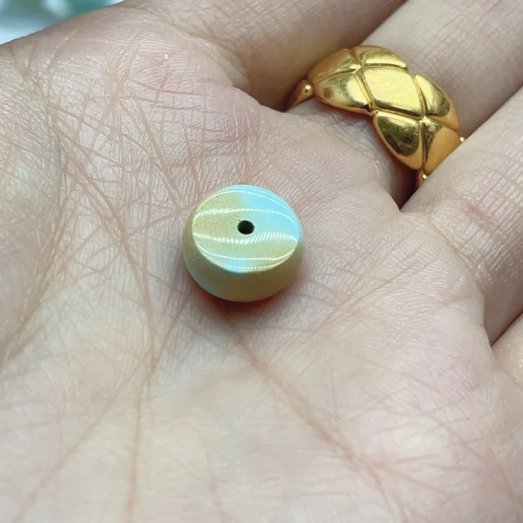 南红玛瑙未镶嵌珠宝奇石