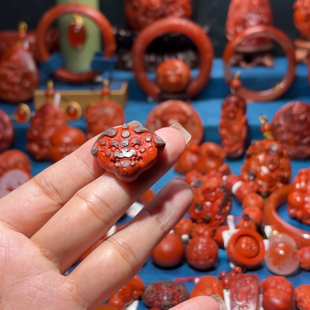 未镶嵌雕刻南红玛瑙