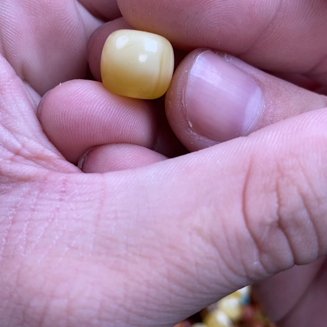 蜜蜡裸石未镶嵌?****便