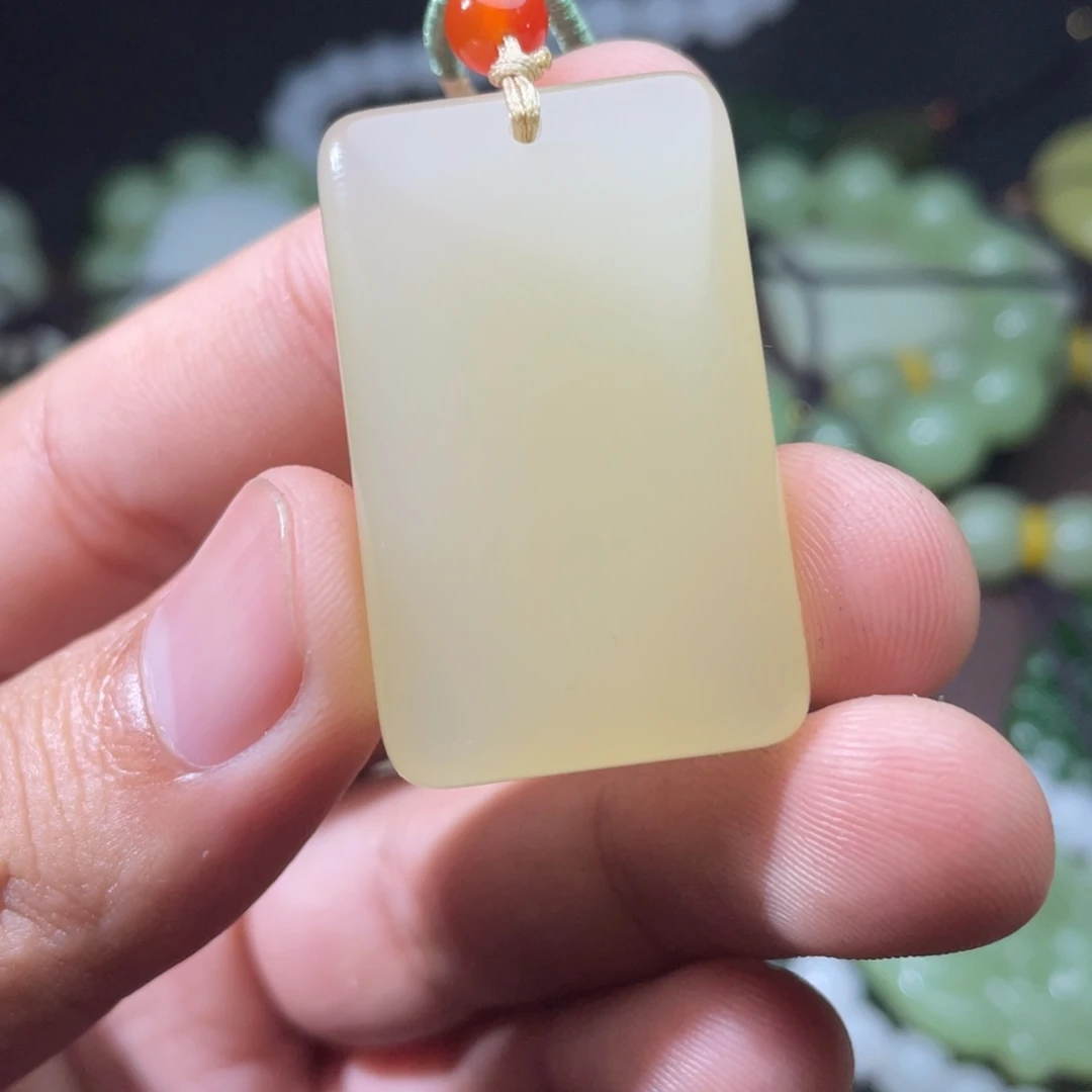 颈饰未镶嵌和田玉