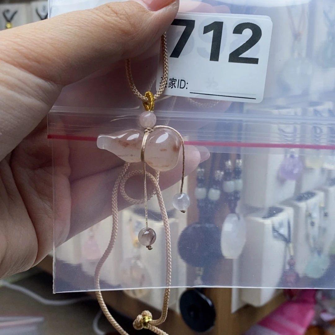 石英质玉颈饰合金特*.