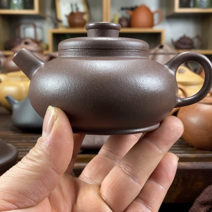 一**埃原矿紫砂壶系列产品